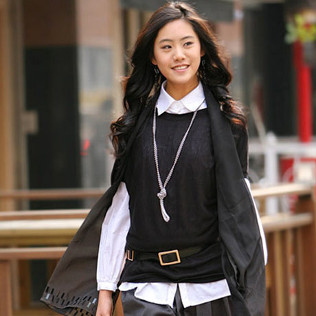 直擊韓國街(jiē)頭美(měi)女(nǚ)氣質裝